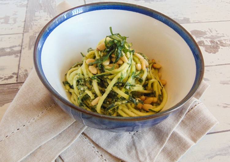 Recipe of Homemade Fresh Pesto with Courgette Spaghetti