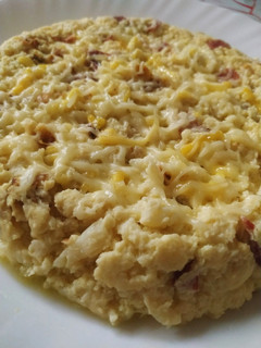 Una foto de Tortilla de coliflor con jamón y queso