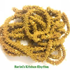 A picture of Palak muruku.