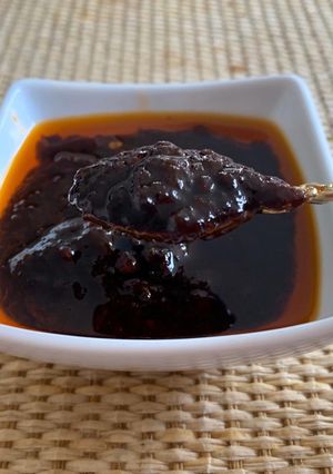 A picture of Chili jam.