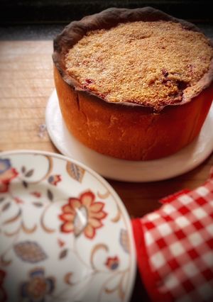 Una foto de Tarta de ciruelas alemana (Pflaumen Streuselkuchen)