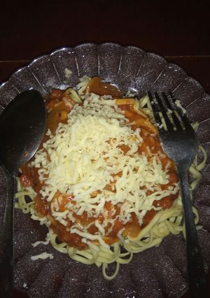 Foto resep Noodles with Bolognese Sauce and Cheese