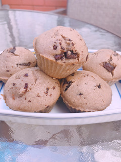 Una foto de Muffins de cacao - receta fácil 🍫
