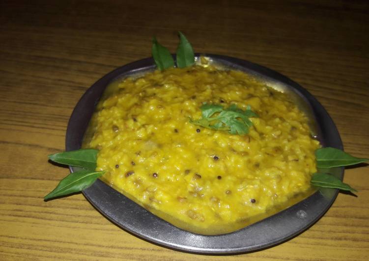 Recipe of Favorite Simple moong dal and rice khichdi