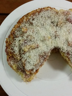 A picture of VANILLA CAKE with STRAWBERRIES and COCONUT.