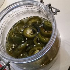 Vinegar jalapeño A picture of Vinegar jalapeño.