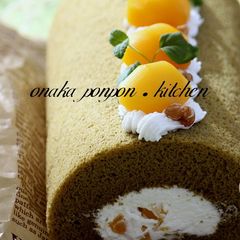 A picture of Matcha Roll Cake White Chocolate Cream.