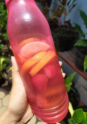 Foto resep Infused Water (Strawberry + Lemon + Kiwi)