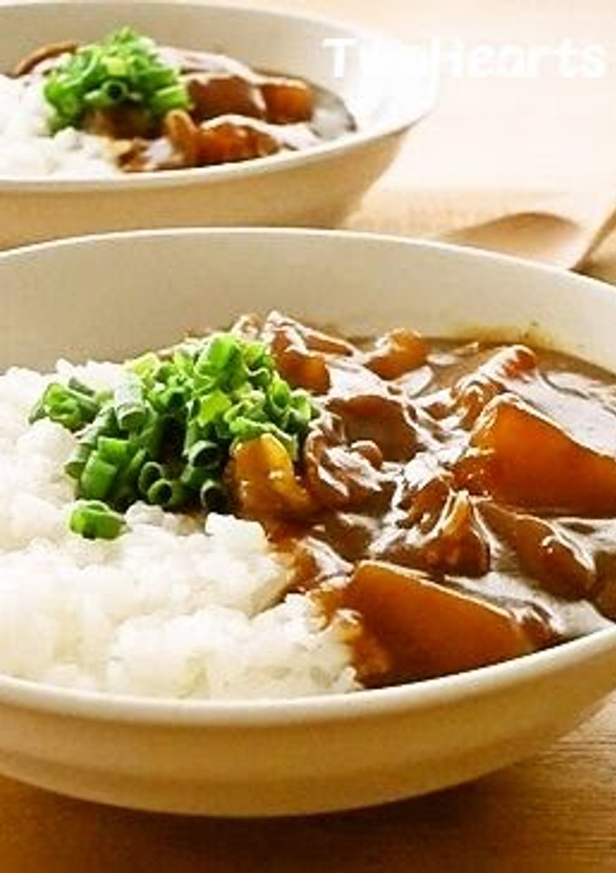 A picture of Daikon Radish and Pork Belly Curry Rice.
