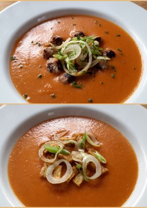 A picture of Sig's Mixed Onion and Tomato Soup.