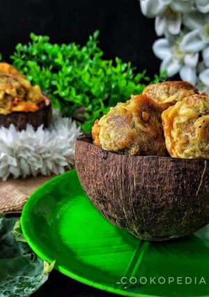 A picture of Green Gram Fritters/ Sukhiyan.