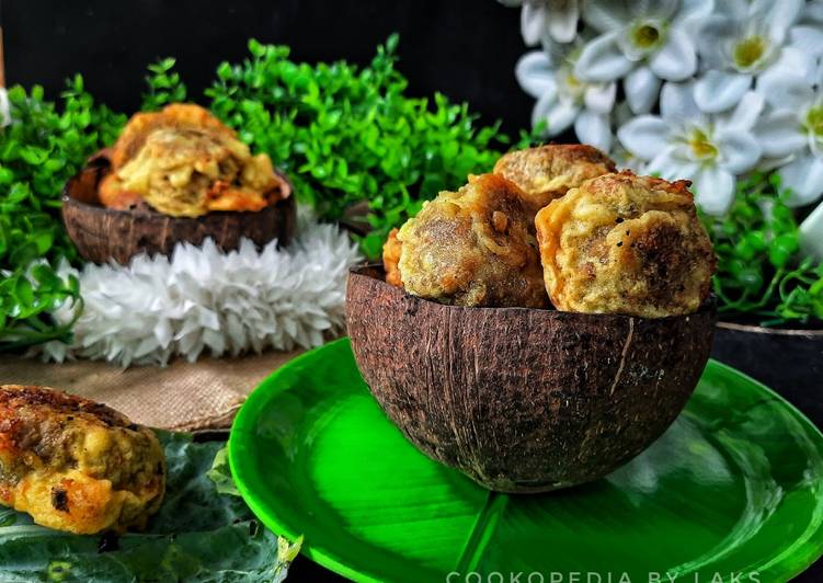 Green Gram Fritters/ Sukhiyan