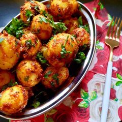 A picture of Spicy Bombay potatoes.