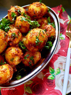 A picture of Spicy Bombay potatoes.