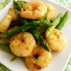 A picture of Curry Shrimp and Asparagus Stir-fry.