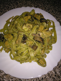 Una foto de Cintas con pesto