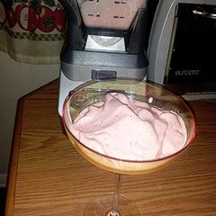 A picture of Healthy Fruit'n Cream Ice Cream.