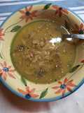 Sopa de arvejas al curry
