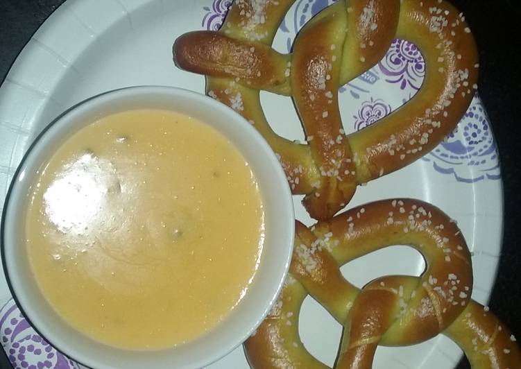 Recipe of Super Quick Homemade Spicy pretzel dip/nacho cheese