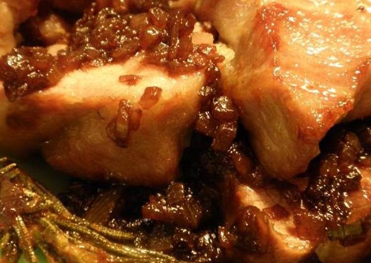 Recipe of Quick Pork Roast with Herbs Served with Balsamic Sauce
