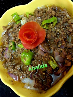 A picture of Three coloured qeema do piyaza.