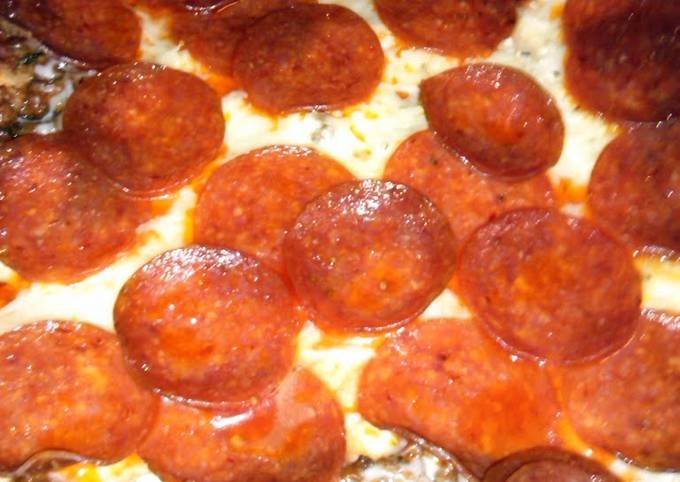 Easy Cheesy Pizza Casserole