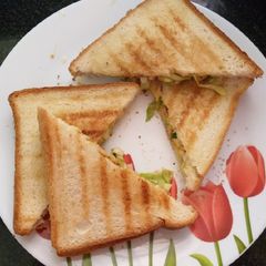 A picture of Cheese sandwiches.
