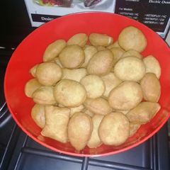 A picture of Mandazi.