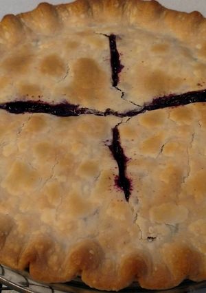 A picture of Mrs. Beacham's Blueberry Pie.