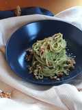 Spaghetti con crema di zucchina e noci