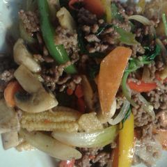 A picture of Pad kee mowe or spicy whisky beef stir fry.