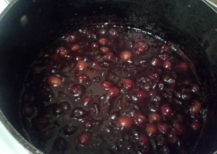 Recipe of Homemade Cranberry Sauce