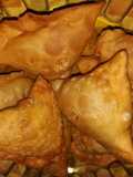 Samosa isi kentang mie