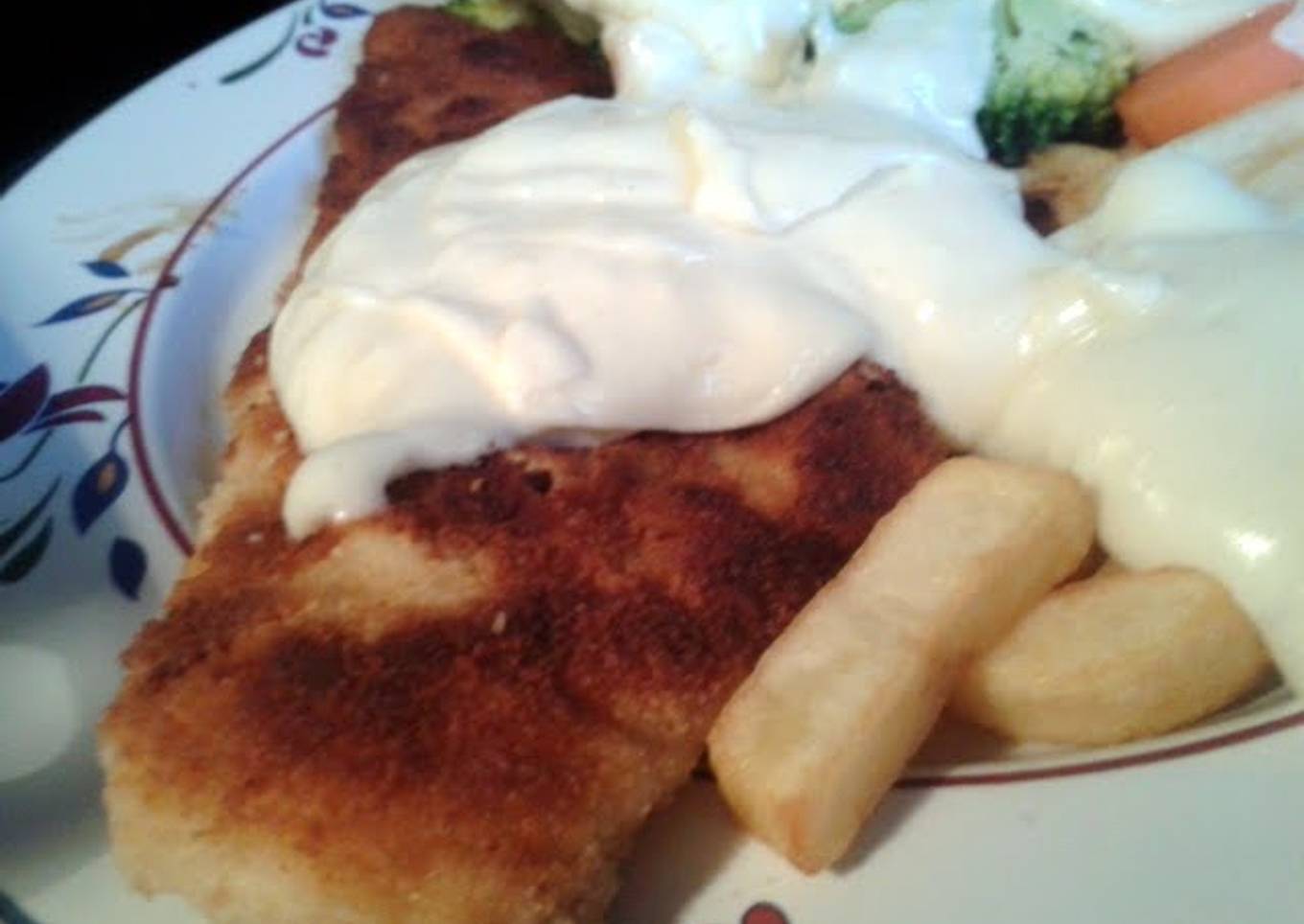 Turkey Escalopes and Cheddar Sauce