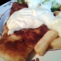 A picture of Turkey Escalopes and Cheddar Sauce.