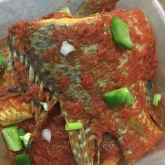 A picture of Fresh peppered fish.