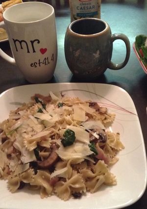 A picture of Bow tie With Mushrooms And Spinach.
