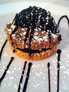 A picture of Chocolate Oreo Cheese Cake Cupcakes.