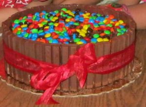 Una foto de Pastel kit-kat