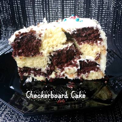 Chocolate Vanilla Checkerboard Cake