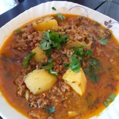 A picture of Aloo Qeema 🍲🍲🍲.