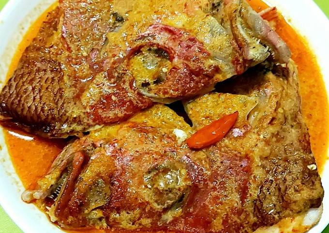Cara bikin Gulai Kepala Kakap Merah Cara bikin Gulai Kepala Kakap Merah