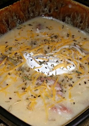 A picture of Hot link potato soup.