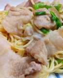 Mì xào thịt ba rọi