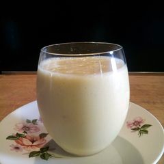 A picture of AMIEs Delish Fruit Smoothie.