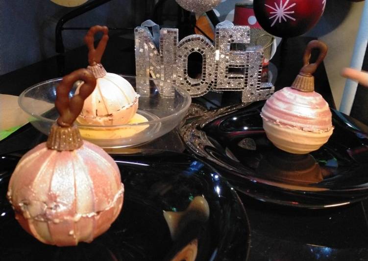 Boule de noël, entremet