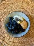Bowl de Desayuno con Moras y Arándanos