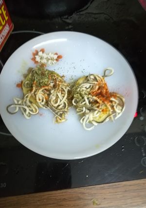 Una foto de Nidos de patata con gulas