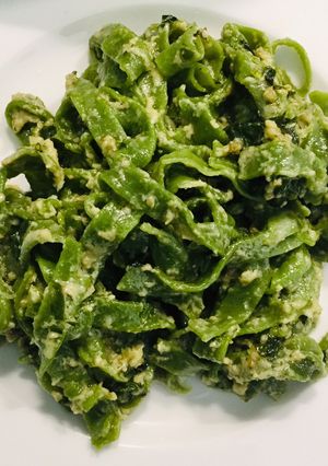 Hình của món Mì ý rau cải tươi sốt pesto.