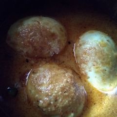 A picture of Shahi egg curry.